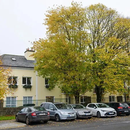 公寓 Two Bedroom Waterfront Carrick on Shannon