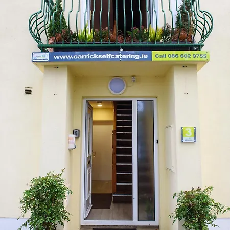 Two Bedroom Waterfront Appartement *